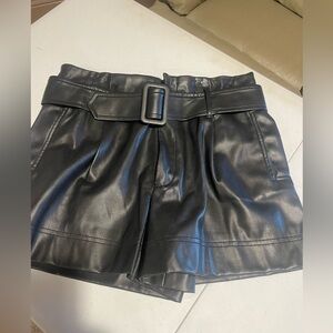Zara medium belted shorts. Never worn.